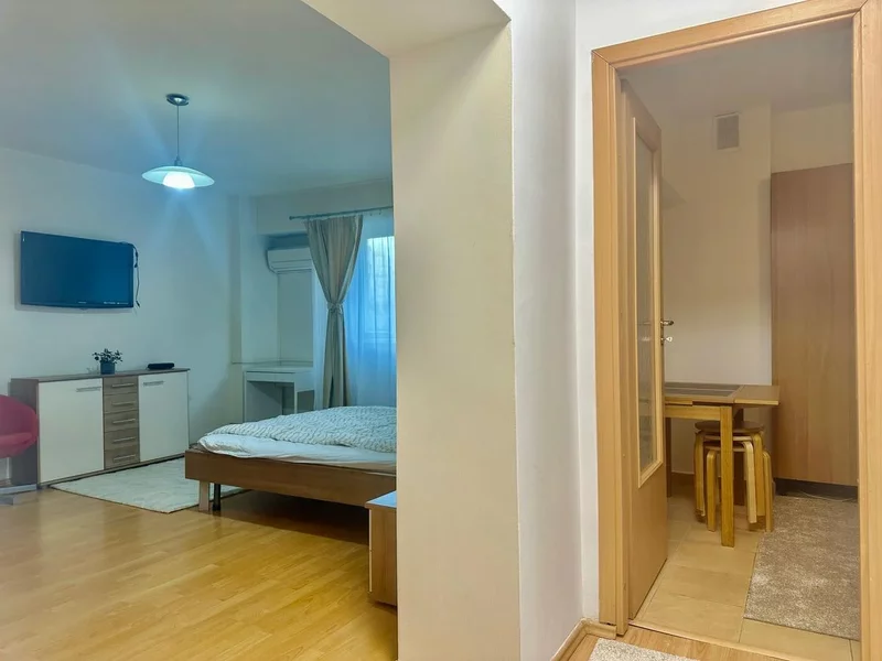 Nerva Traian, bloc mixt, mobilata complet et 1/8, LOC PARCARE